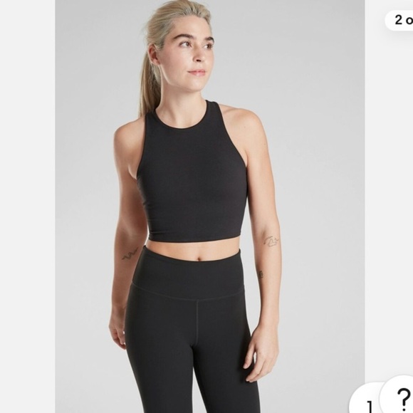 Athleta conscious twist crop - Picture 2 of 6